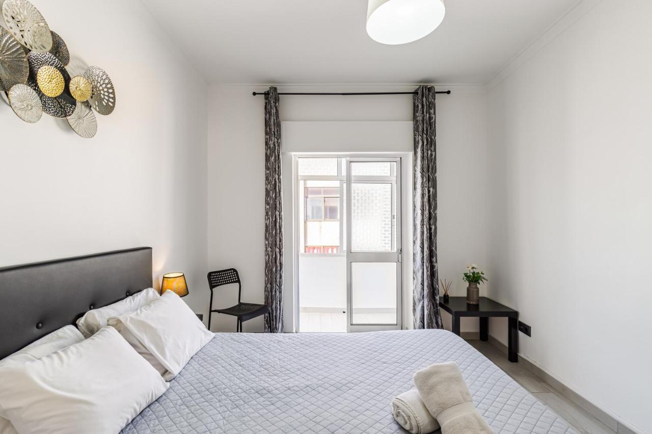 Sleeptubal Moderne Accommodatie Alhos Vedros Dış mekan fotoğraf