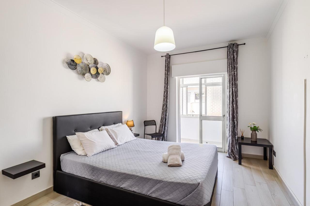 Sleeptubal Moderne Accommodatie Alhos Vedros Dış mekan fotoğraf