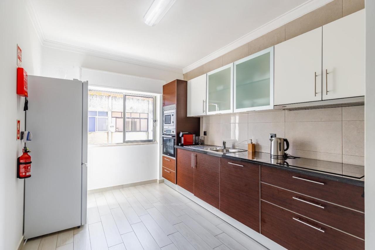 Sleeptubal Moderne Accommodatie Alhos Vedros Dış mekan fotoğraf